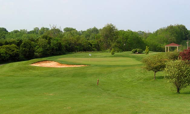 MayWood Golf Club - Bardstown, Kentucky - Golf Course Picture